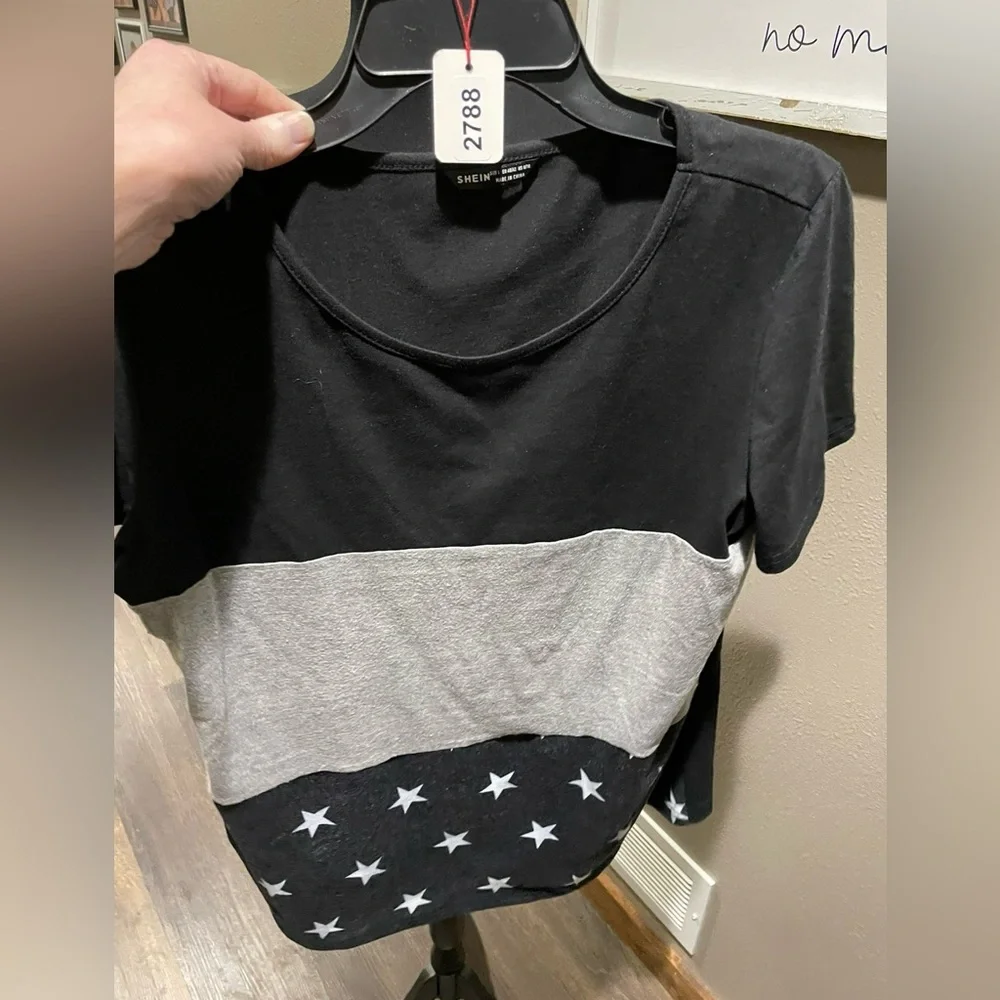 Colorblock Short Sleeve Tee-L - Picture 9 of 10